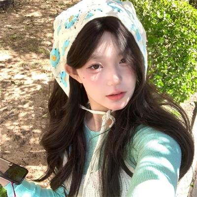 年轻女子